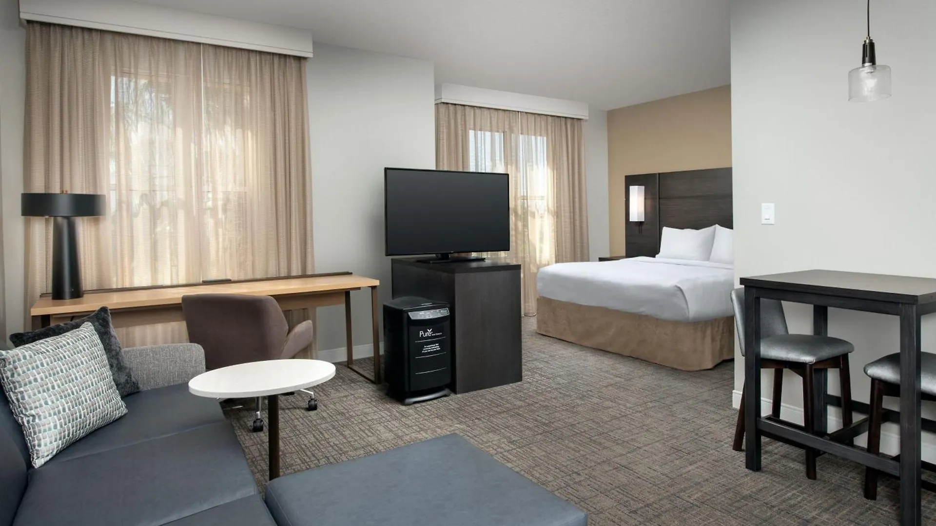 Residence Inn By Marriott Phoenix Airport Hotel