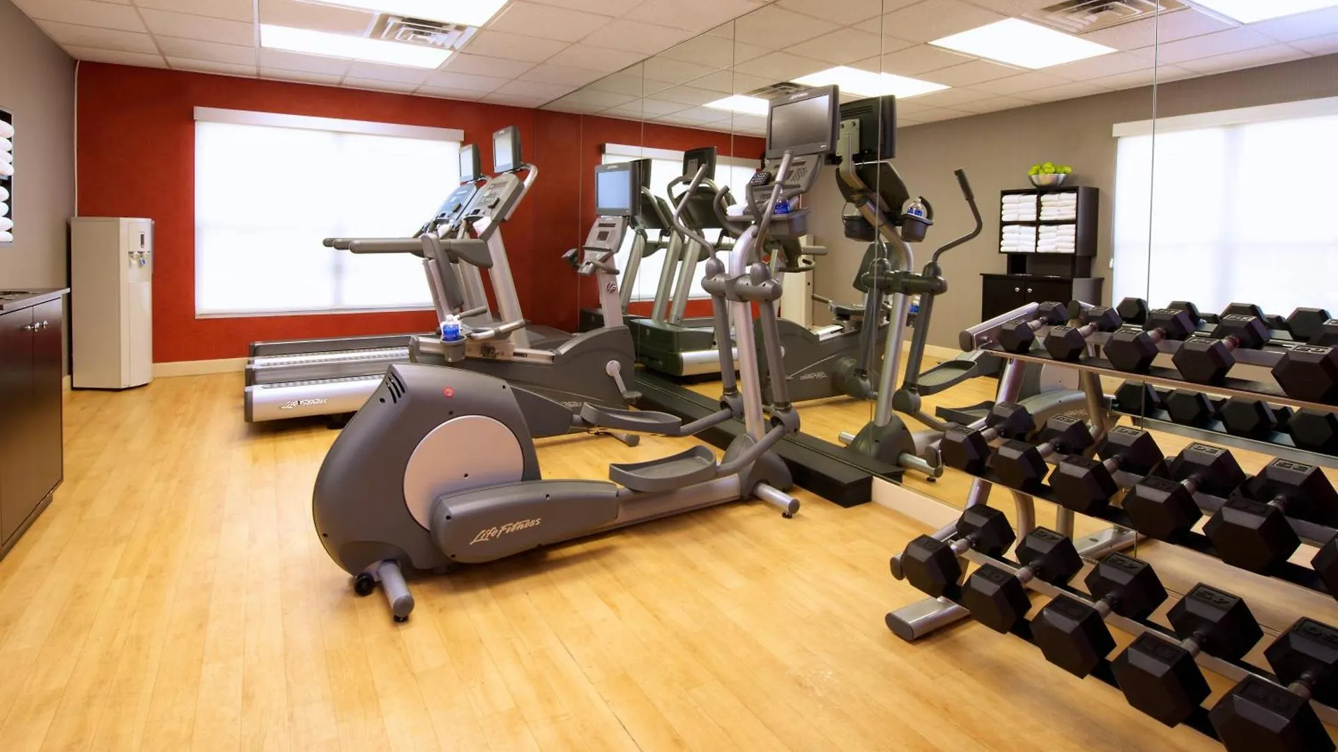 Residence Inn By Marriott Phoenix Airport Hotel